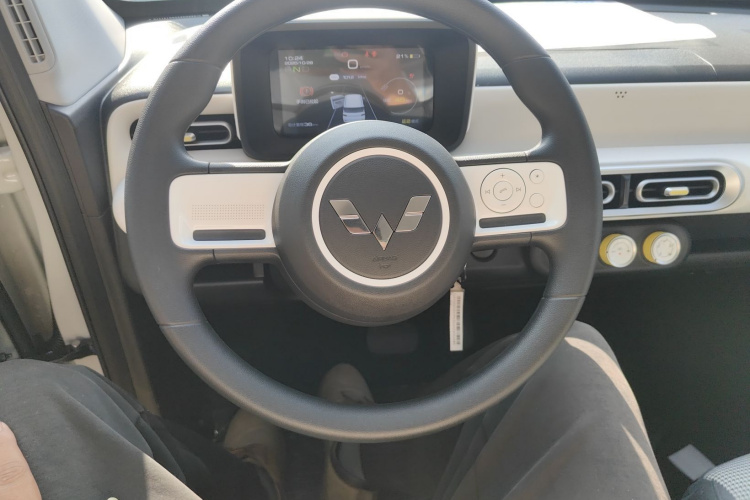 五菱汽车 宏光MINIEV 2024款 第三代 215km 青春版中控内饰13