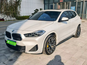 宝马X2 2021款 改款 sDrive25i M运动套装