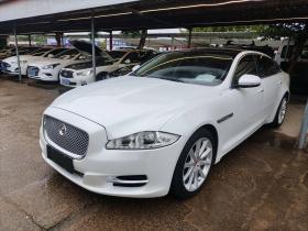 捷豹XJ 2015款 XJL 3.0 SC 四驱全景商务版