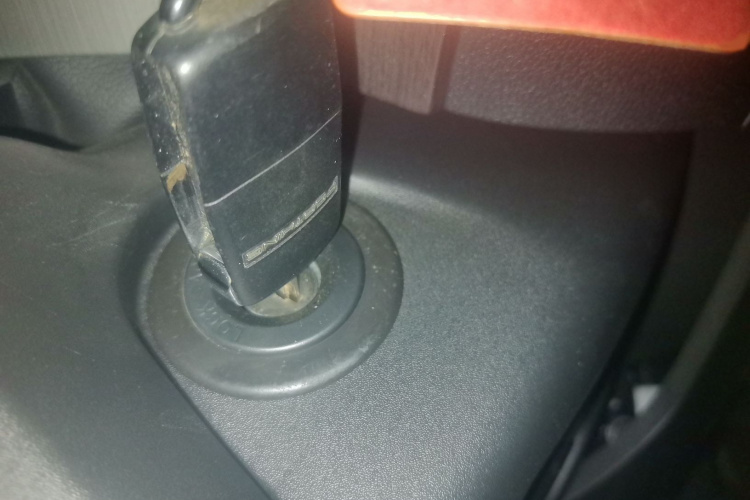 东风风行 风行T5 2022款 盛世款 1.6L 手动筑梦版五座中控内饰7001