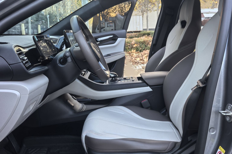 比亚迪 秦PLUS 2023款 冠军版 DM-i 55KM领先型车身外观6007