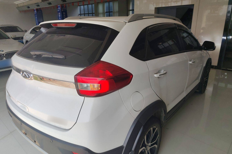 奇瑞 瑞虎3X 2018款 1.5L 手动精英版车身外观6005