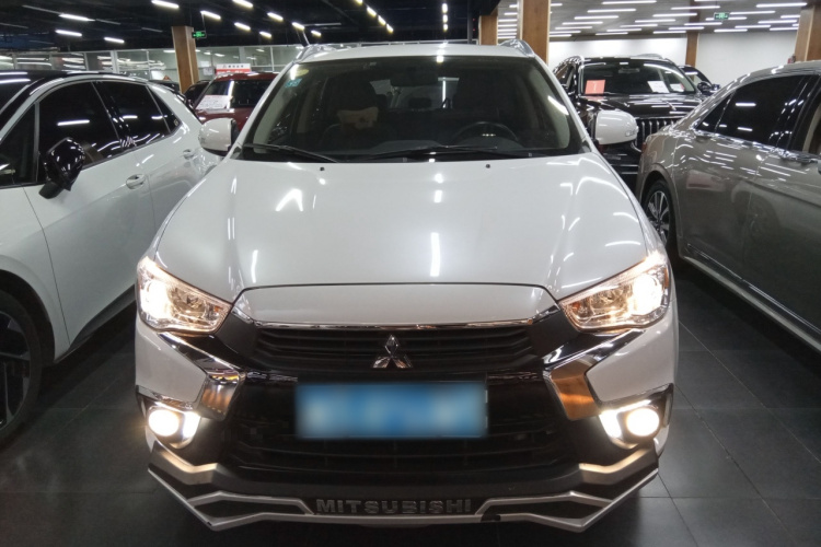 三菱 劲炫ASX 2018款 2.0L CVT两驱尊享版车身外观6001