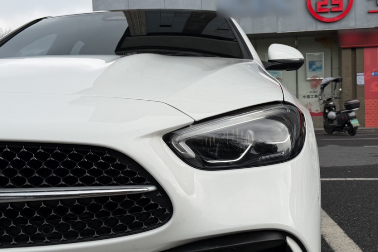 奔驰C级 2023款 C 260 L 运动版局部细节36