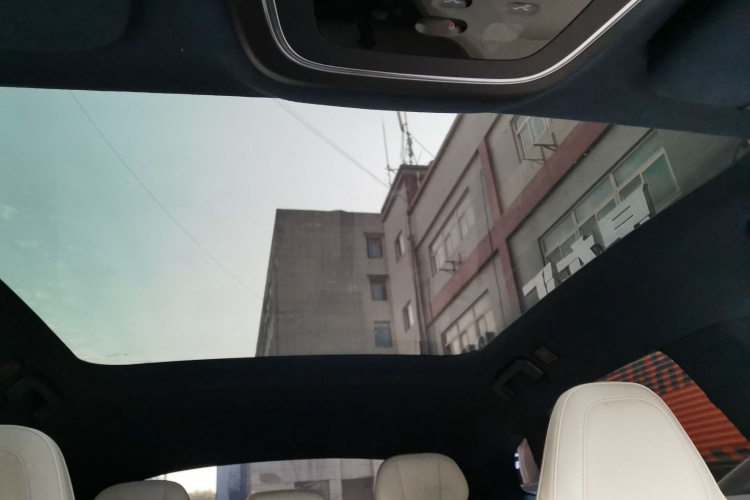 极氪001 2022款 超长续航双电机 YOU版局部细节22