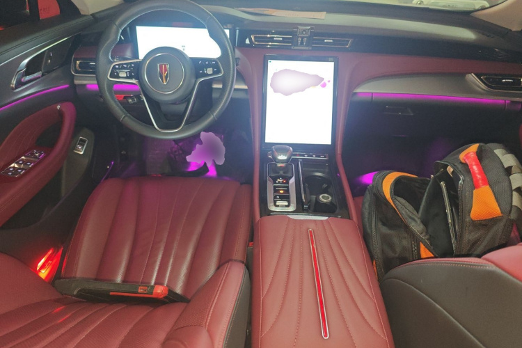 红旗H5 2024款 2.0T 自动智联旗畅版中控内饰7002