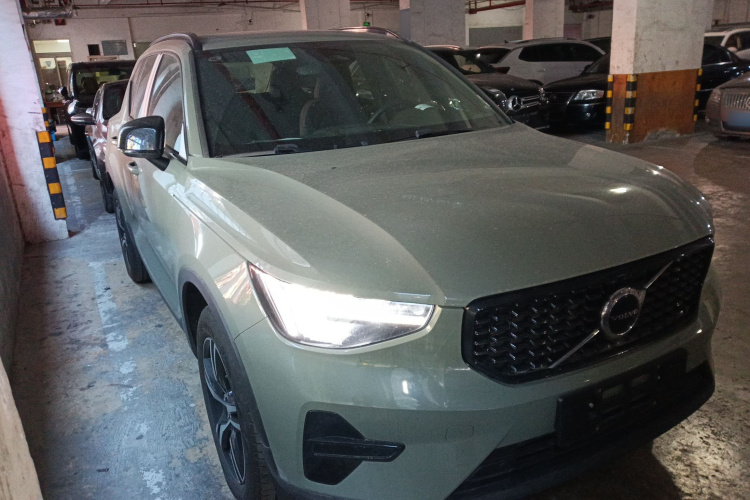 沃尔沃XC40 2024款 B3 智远运动版车身外观6002