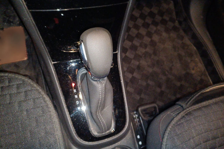 别克 昂科拉 2017款 18T 自动两驱都市领先型局部细节18