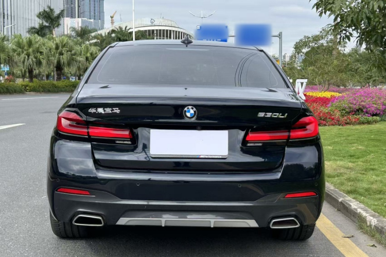宝马5系 2023款 530Li 尊享型 M运动套装车身外观6005