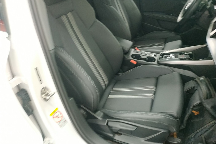 奥迪A3 2024款 A3L Limousine 35 TFSI 时尚运动型局部细节41