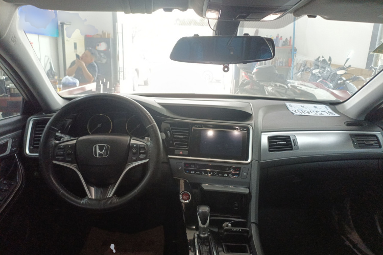 本田 思铂睿 2015款 2.4L 尊贵版中控内饰12