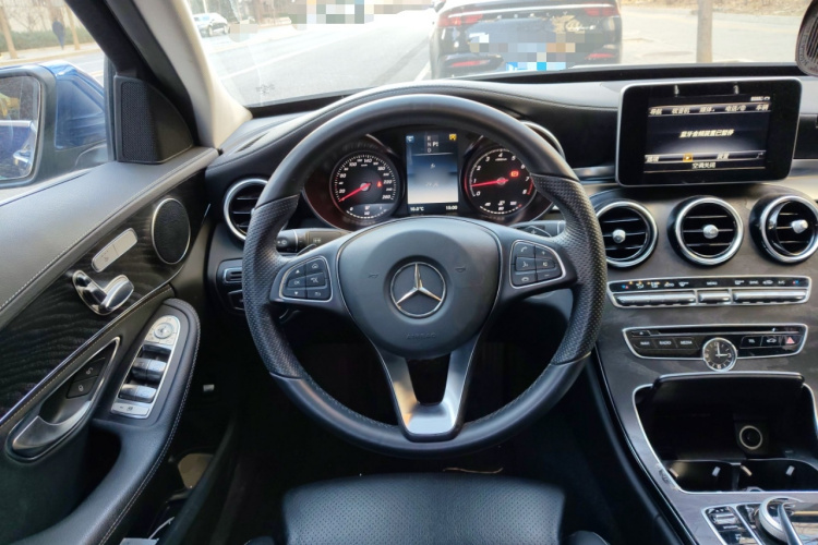 奔驰C级 2016款 C 200 L 运动型中控内饰13