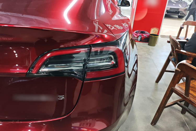 特斯拉 Model 3 2021款 标准续航后驱升级版 3D6车身外观6006