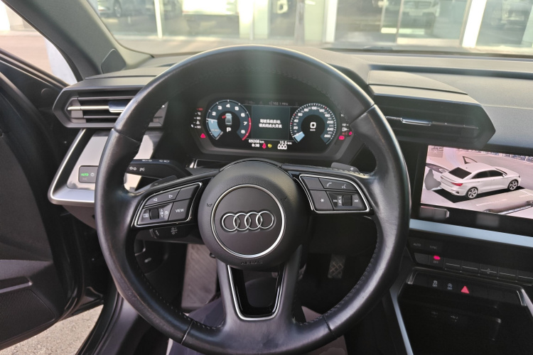 奥迪A3 2021款 A3L Limousine 35 TFSI 进取运动型中控内饰13