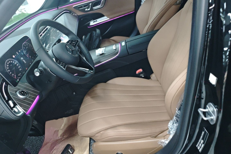 奔驰E级 2025款 改款 E 300 L 时尚型局部细节19