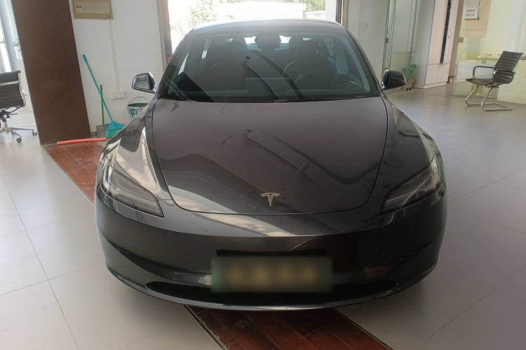 特斯拉 Model 3 2023款 后轮驱动版车身外观6001