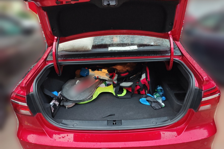 荣威i6新能源 2017款 45T 混动互联智尊版局部细节23