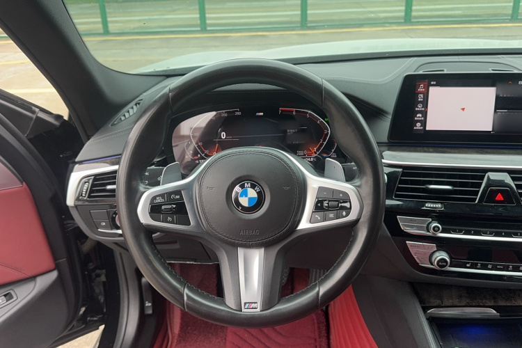 宝马5系 2020款 530Li 领先型 M运动套装局部细节13