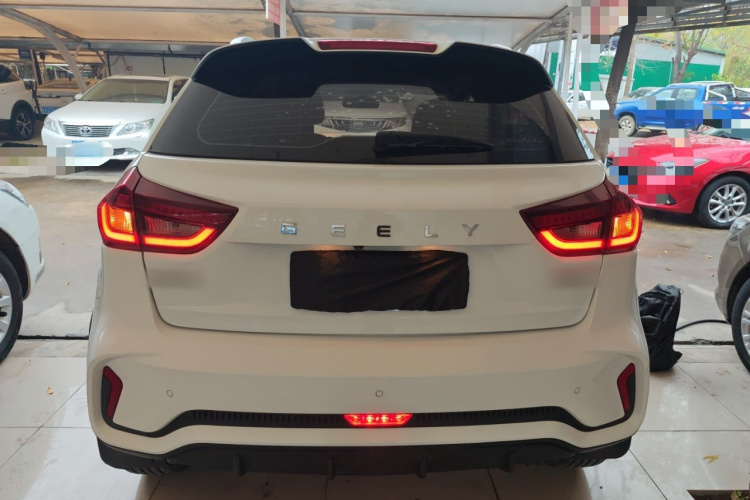 吉利汽车 远景X3 2021款 PRO 1.5L CVT尊贵型车身外观6