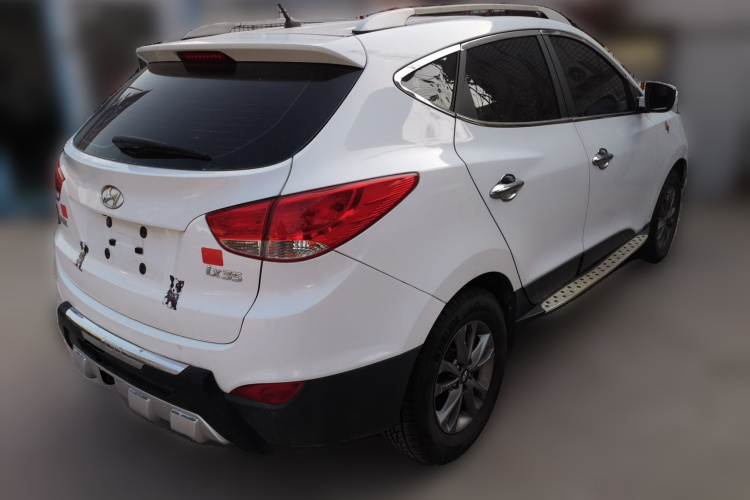 北京现代ix35 2015款 2.0L 自动两驱舒适型 国V车身外观7