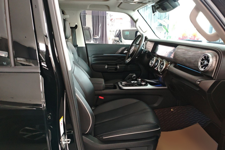 坦克300 2021款 越野版 2.0T 征服者局部细节41