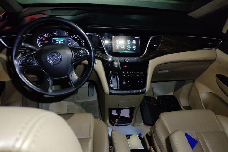 别克GL8 2017款 ES 28T 豪华型 国V中控内饰12