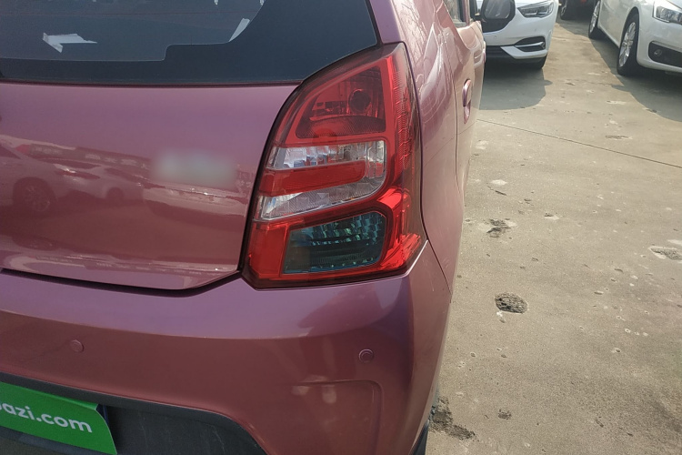 铃木 奥拓 2013款 1.0L 自动豪华型车身外观6006