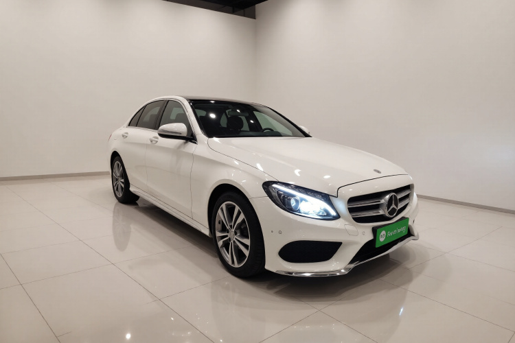 奔驰C级 2018款 C 200 L 运动版车身外观3