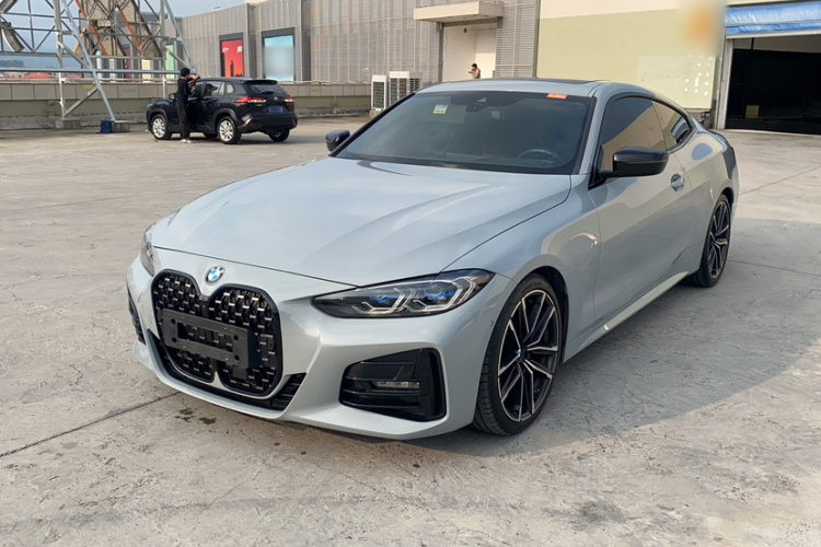 宝马4系 2023款 430i M运动曜夜套装车身外观1