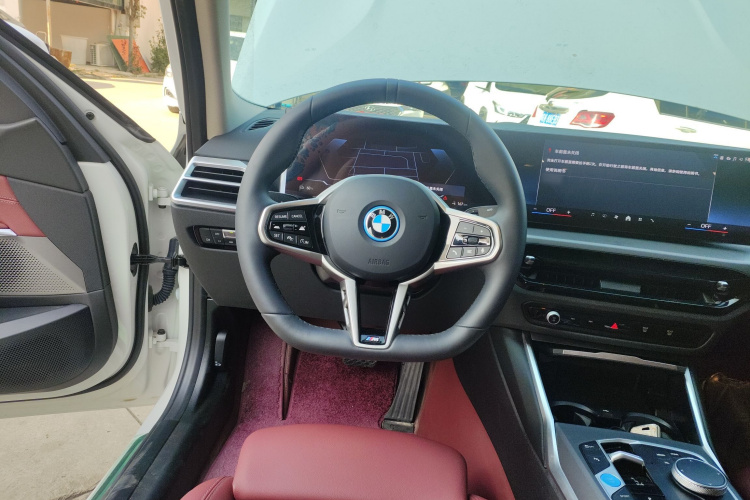 宝马i3 2025款 eDrive 35 L中控内饰13