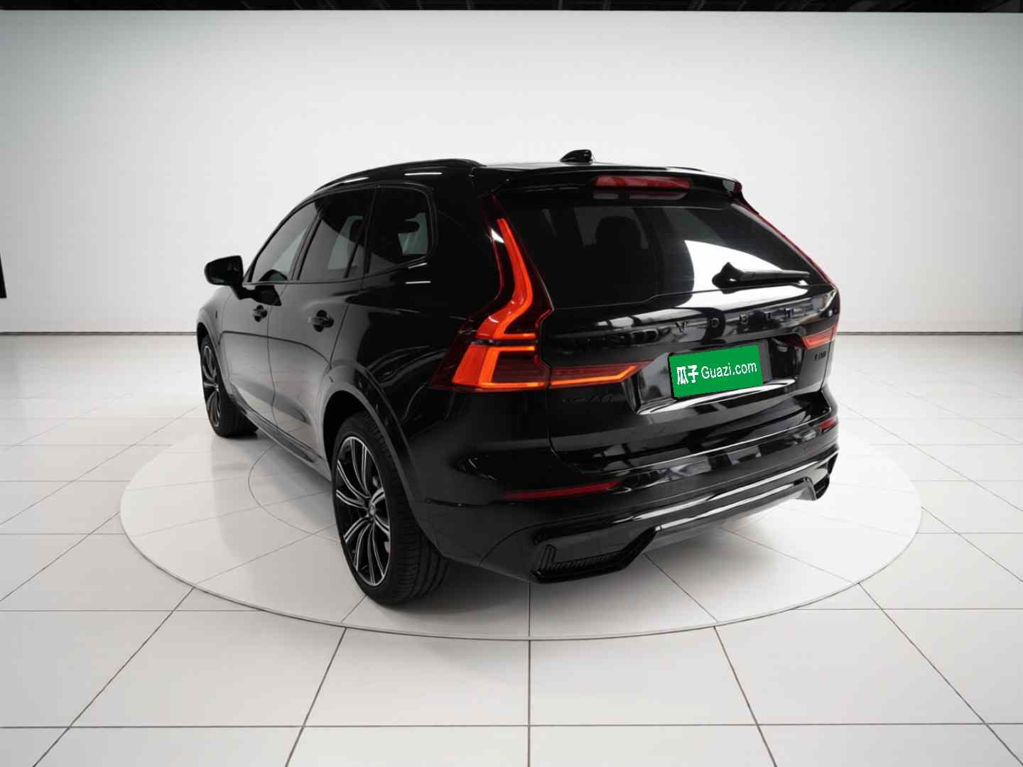 沃尔沃XC60 2026款 B5 四驱智远极夜黑版(3)