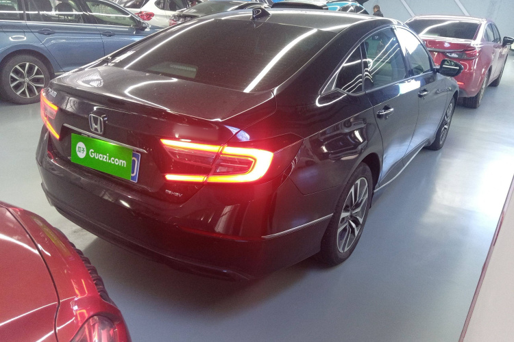 本田 雅阁 2022款 锐·混动 2.0L 锐领版车身外观6005