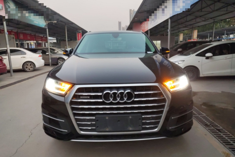 奥迪Q7 2016款 45 TFSI 技术型车身外观2