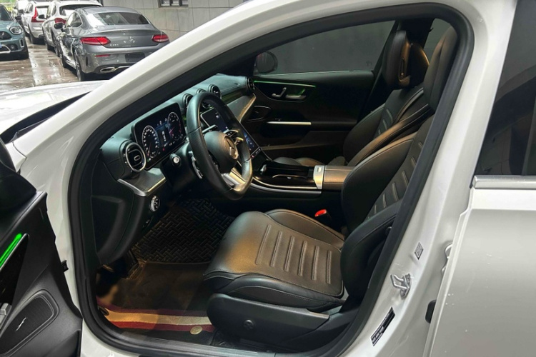 奔驰C级 2022款 改款 C 200 L 运动版中控内饰7005