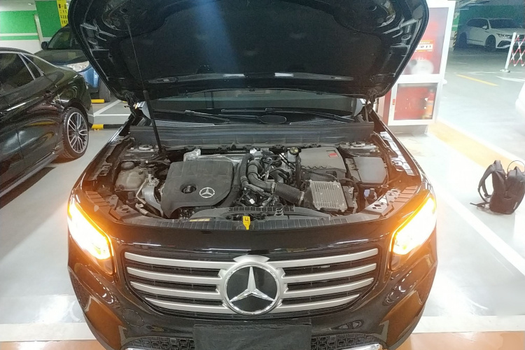 奔驰GLB 2024款 GLB 200 动感型局部细节24