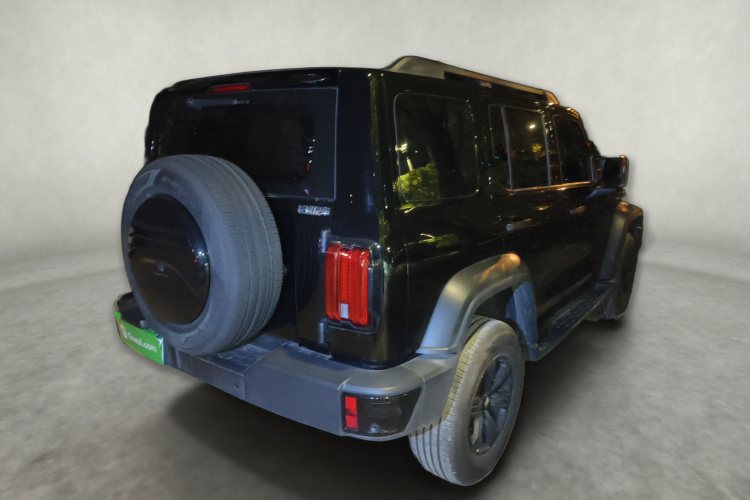 坦克300 2024款 2.0T 征服者车身外观7