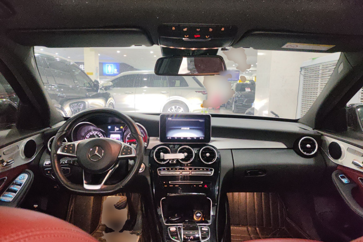 奔驰C级 2015款 C 300 运动版中控内饰7002