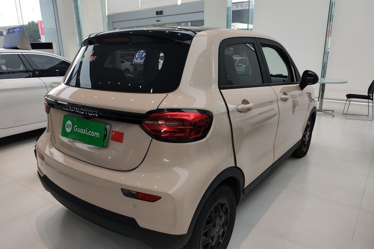 零跑汽车 零跑T03 2023款 403轻享版车身外观7