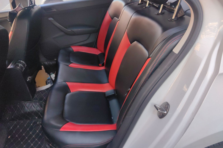 大众 桑塔纳 2016款 1.4L 手动风尚版中控内饰21