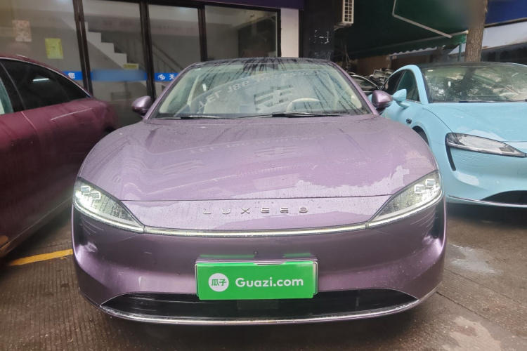 鸿蒙智行 智界S7 2024款 Pro 后驱长航版车身外观2