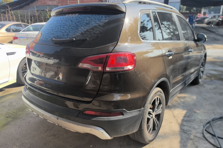 众泰 大迈X5 2017款 升级版 1.5T CVT知县型车身外观6005