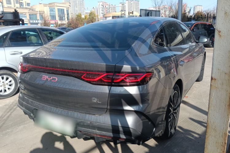 比亚迪 秦L 2024款 DM-i 120KM卓越型车身外观6005