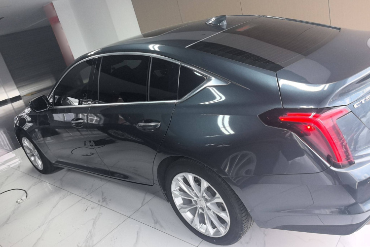 凯迪拉克CT5 2020款 改款 28T 豪华型车身外观4