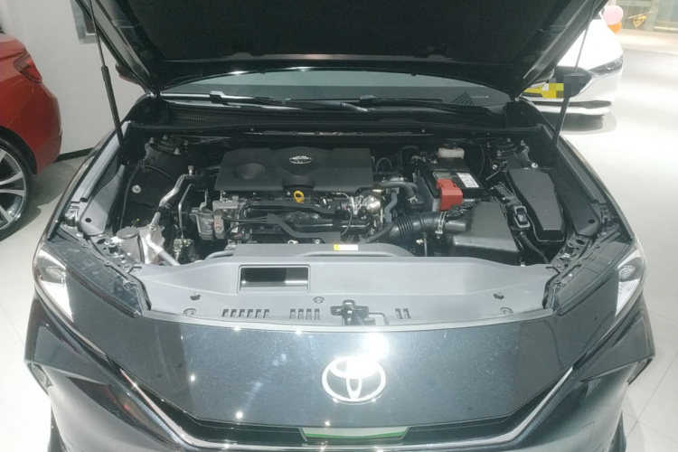 丰田 凯美瑞 2026款 2.0GVP 豪华版机舱底盘24