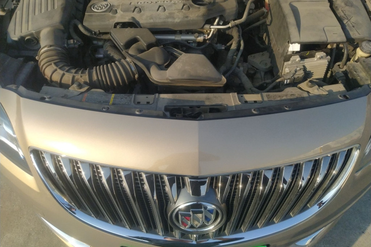 别克 君威 2015款 2.0L 领先时尚型机舱底盘24