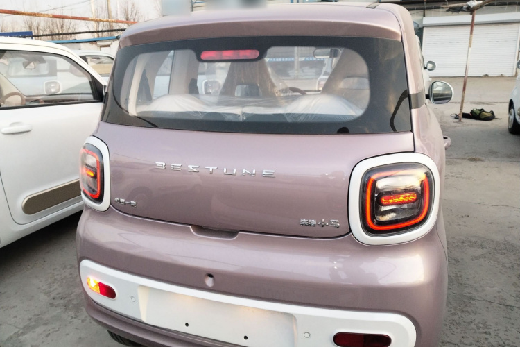 奔腾小马 2026款 222km 萌趣马 Plus车身外观6