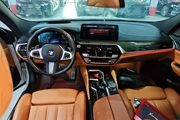 宝马6系GT 2022款 630i M运动套装中控内饰12