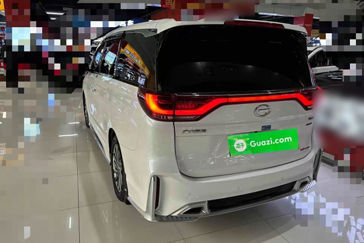 广汽传祺 传祺M8 2021款 大师系列 390T 至尊版车身外观6002