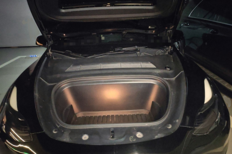 特斯拉 Model Y 2022款 后轮驱动版局部细节24