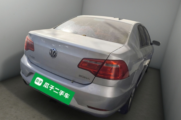 大众 宝来 2014款 1.6L 自动时尚型车身外观7